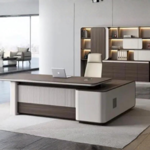 luxurious office complete set available without chair size 2,40 cm